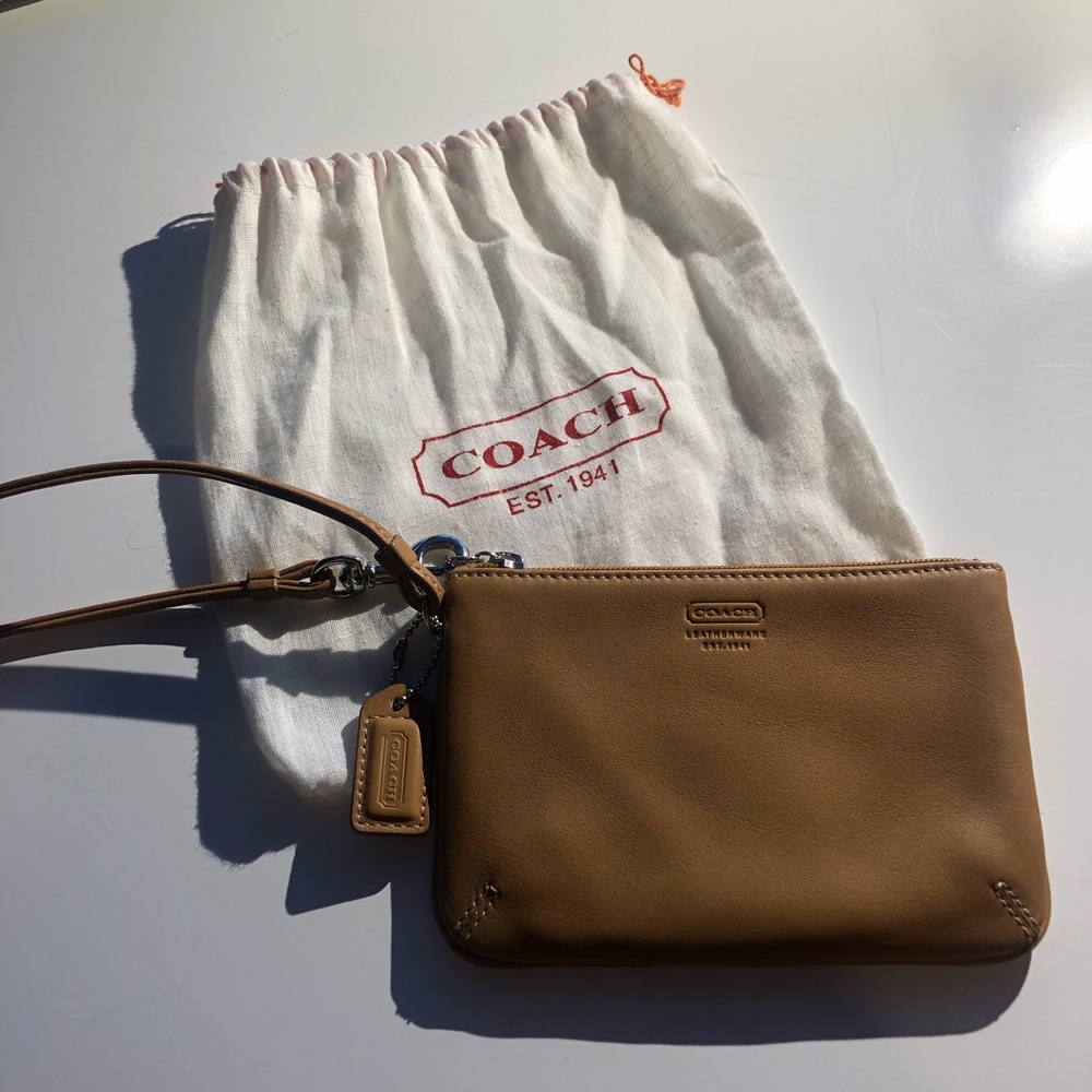 Coach Leather Purse/ Wallet! Gem